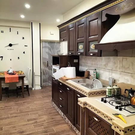 La Dimora Di Alex דירה *