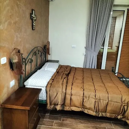 La Dimora Di Alex נאפולי